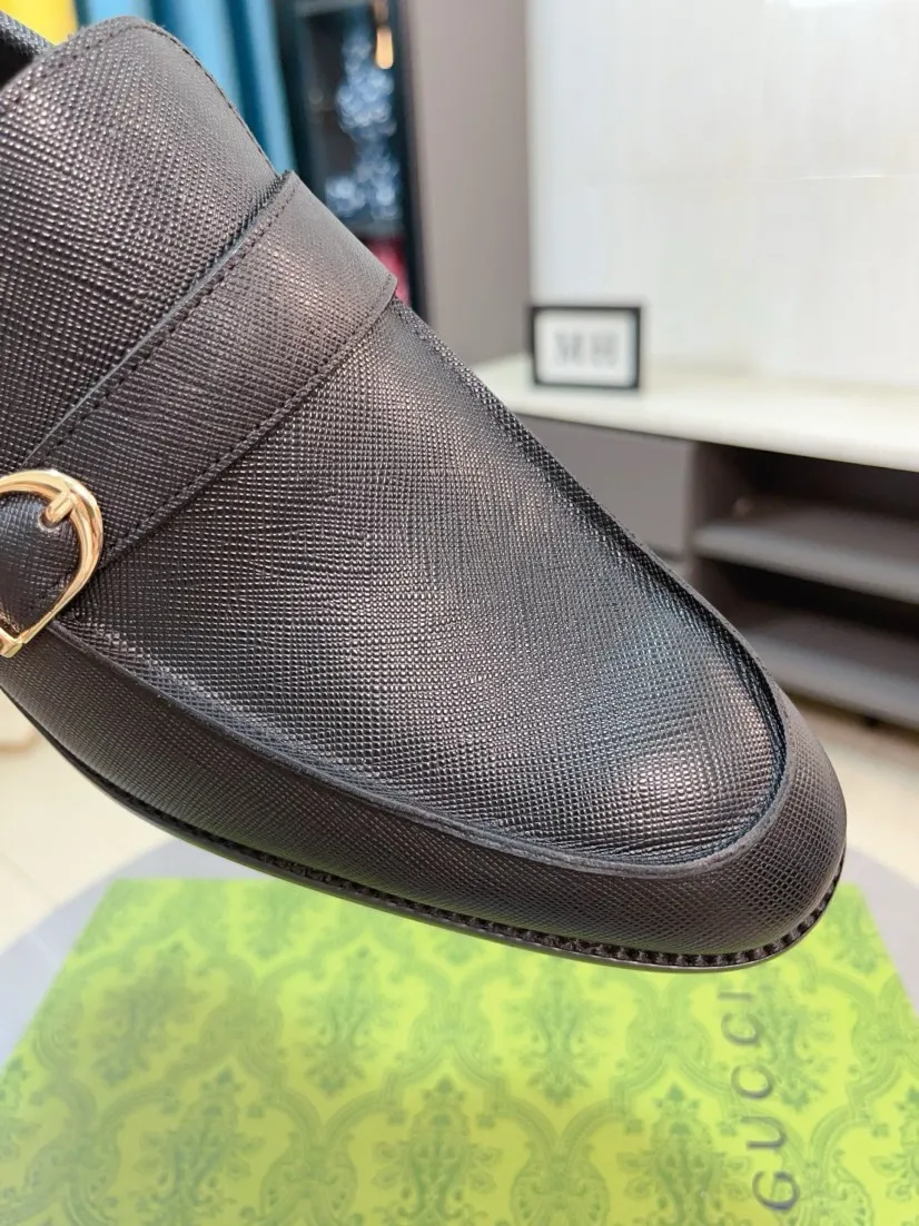Men's shoes 💰500🌹🌹[GUCCI Gucci] A new style of formal men's leather shoes is coming ~ The original quality upper is made of Italian cowhide➕The leather is soft and delicate, comfortable and soft. The top layer of genuine leather, rubber wear-resistant outsole, the shoe shape is dignified and domineering, and the luxury charm is not concealed! The natural and free nouveau riche leads the trend. Code number: 38-44